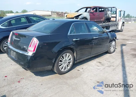 2013 Chrysler 300C Awd z USA, uszkodzony, nr VIN 2C3CCAKT5DH505796